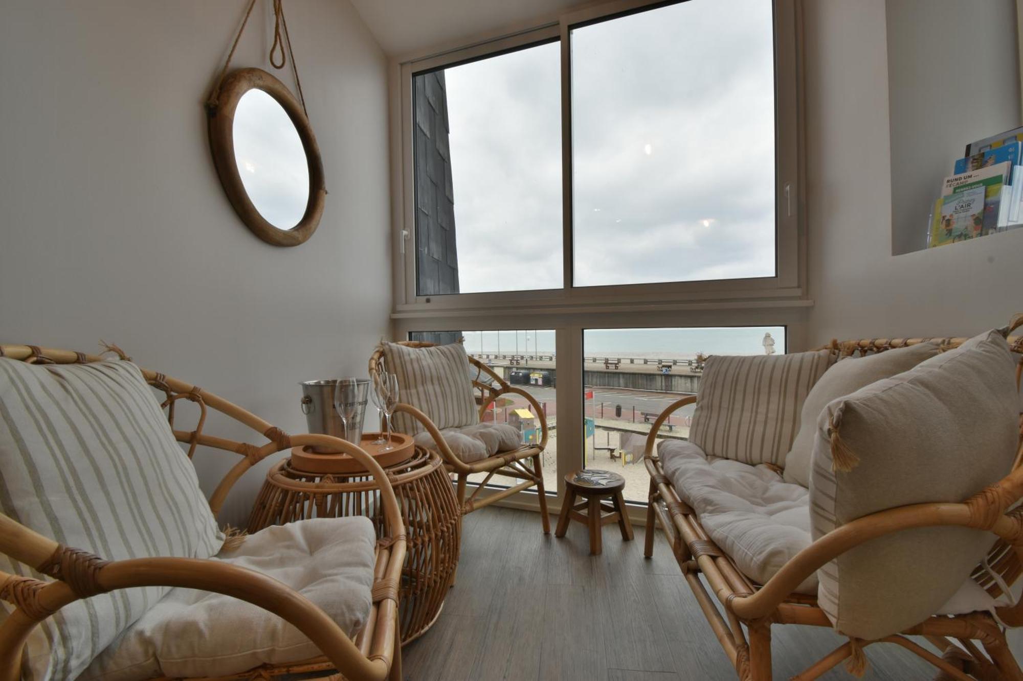 Appartement Renove Avec Vue Sur Mer A Fecamp ! Luaran gambar